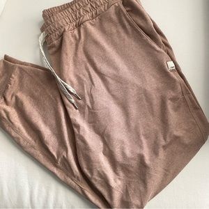 Vuori Women's Performance Jogger in Dogwood Heather *Rare* Size XL